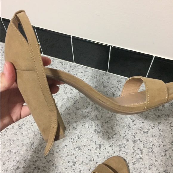 Merona heels - Picture 3 of 3